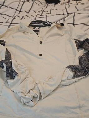 Krydon8 Cream Top with Heather Gray Stripe Accents